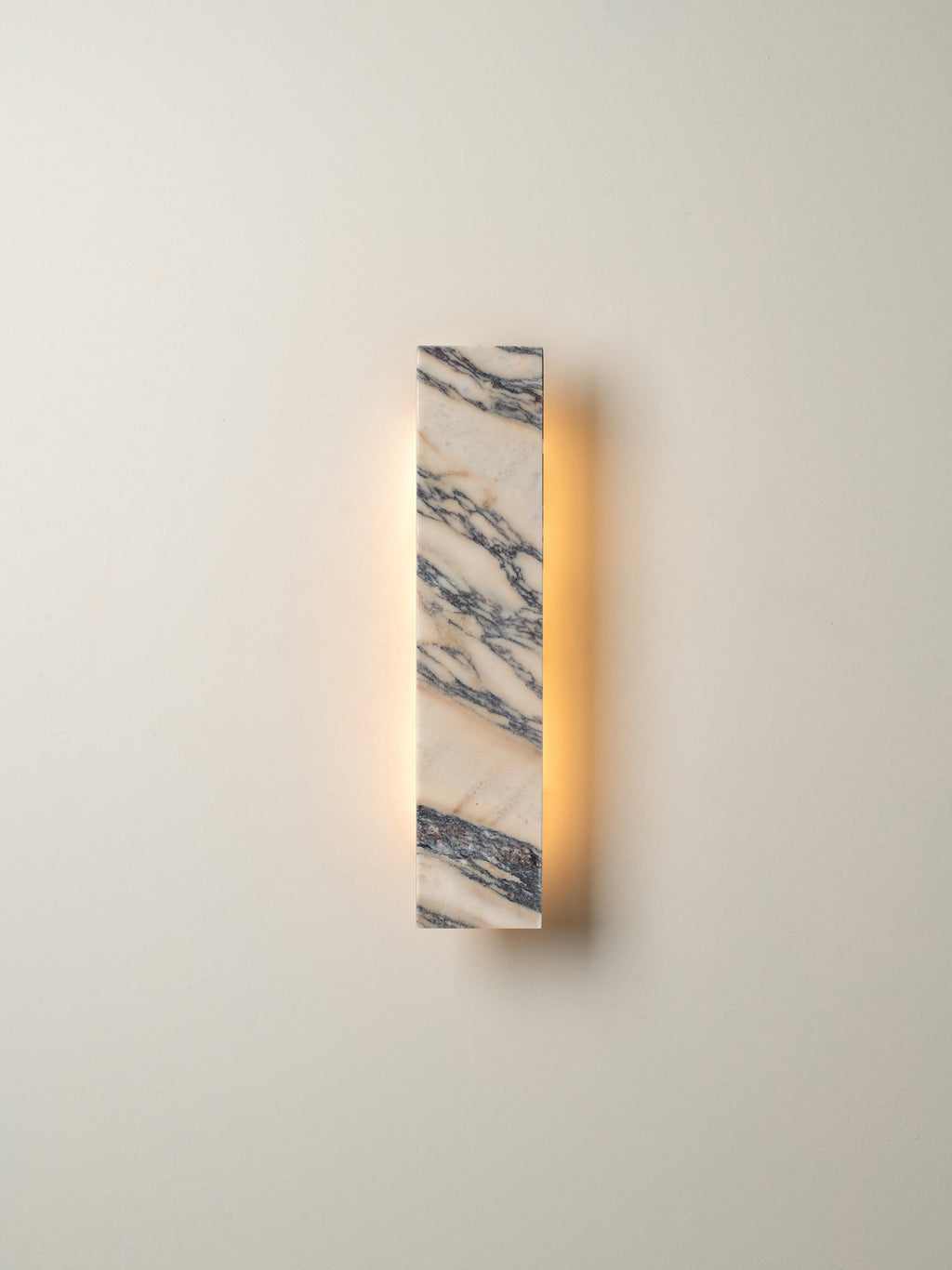 Jude Applique Murale Moderne en Marbre lightsandlamps.com